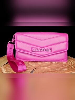 NWT Steve Madden Logo Card Wallet/Wristlet Dark Fuschusia